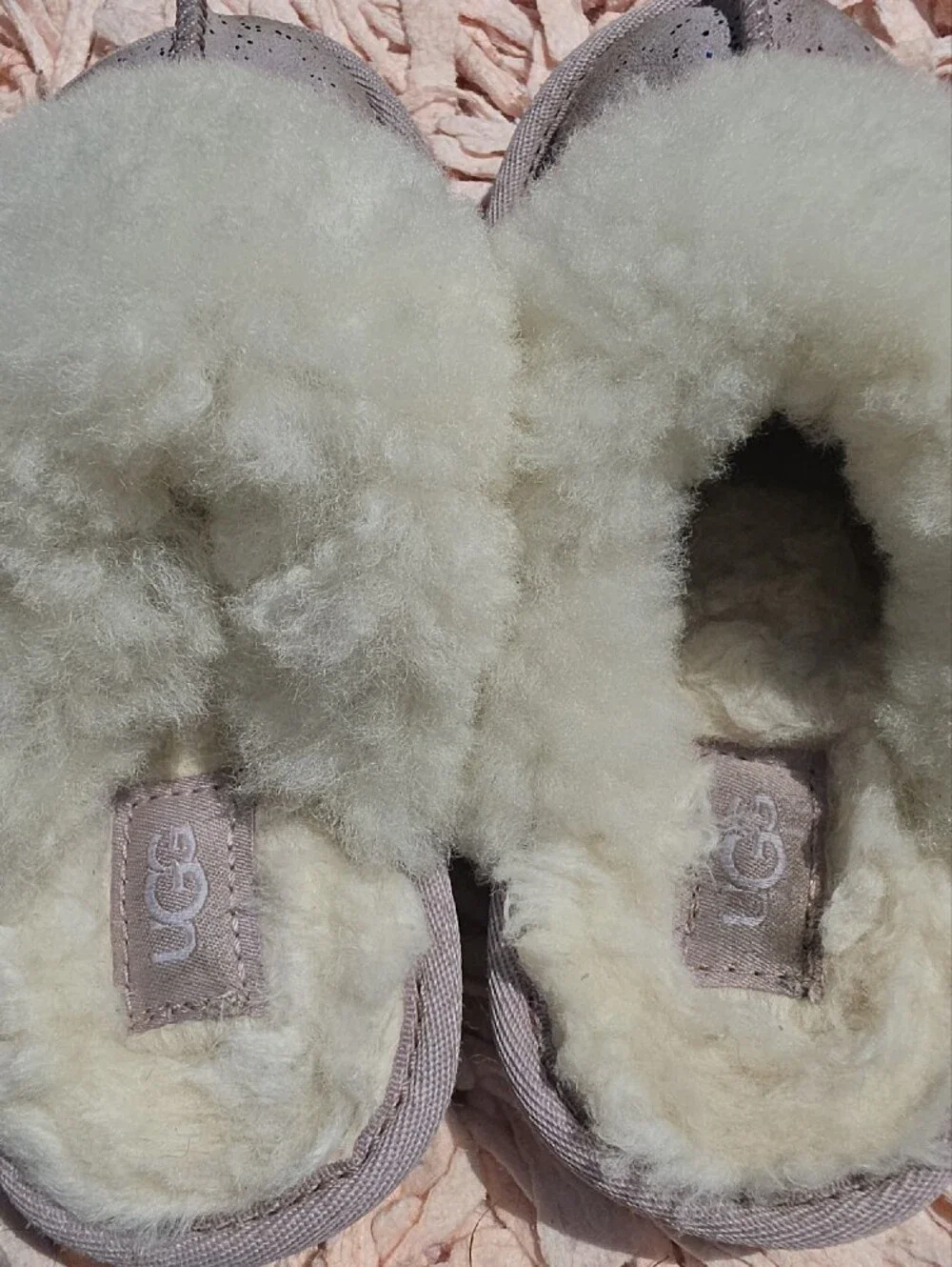 UGG Toddler 10 Sparkle Slide Slippers in Light Pink with Cream Shearling
